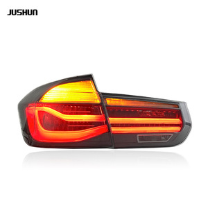 Luces traseras LED Jushun para BMW Serie 3 F30 modelo MP versión roja y negra 12V con señal de giro secuencial - Product Image 1