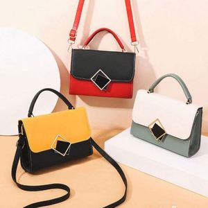 New Fashion Solid Pattern Eco-Friendly Zipper Closure Spring Summer Autumn Women's Pu Leather Shoulder/Crossbody/Messenger <b>Bags</b> - Product Image 1