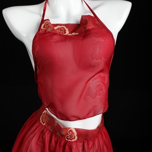 Chemise de nuit Hanfu en mousseline de soie rouge pour femmes, vêtements de nuit transparents sans manches avec ceinture et motif brodé - Product Image 2