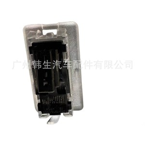 Tesla รุ่น Y ไฟต้อนรับ1007151-70-E ไฟคลิปควบคุมประตูบนฝาครอบพลาสติก - Product Image 4