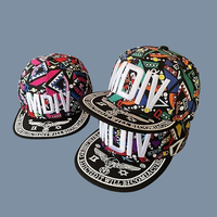 Gorra Snapback con Estampado Completo y Logotipo Bordado en 3D, 100% Poliéster, Estampado Geométrico con Letras, Unisex, Ajustable, Visera Plana, Estilo Hip Hop