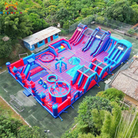 Terrain de jeu gonflable géant personnalisé pour l'extérieur, parcours d'obstacles, installation facile, enfants et adultes, matériau PVC, capacité de 100 personnes