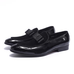Zapatos de <span class=keywords><strong>charol</strong></span> de lujo para <span class=keywords><strong>hombre</strong></span>, calzado Formal con nudo de mariposa, de negocios, hechos a mano, de alta calidad, para fiesta y boda - Product Image 1