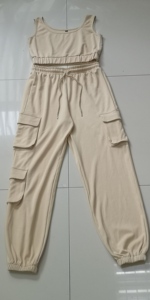 Completo Sportivo Personalizzato a Due Pezzi <span class=keywords><strong>con</strong></span> Top Corto e <span class=keywords><strong>Pantaloni</strong></span> Jogger <span class=keywords><strong>con</strong></span> <span class=keywords><strong>Tasche</strong></span> per Donna - Product Image 6