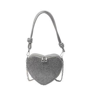 फैशन नए चमड़े के दिल का आकार गैन्सिंग गैसिंग गैन्सिंग अंडरआर्म बैग चेन स्ट्रैप क्रॉसबॉडी बैग - Product Image 4