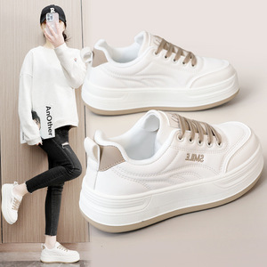 Chaussures de marche quotidiennes pour femmes 2026 personnalisées, à lacets, style mocassins épais, légères, antidérapantes, imperméables, en maille, pour l'automne - Product Image 1