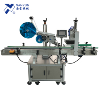 NY-817C Automatische Zelfklevende Sticker Etiketteermachine Voor Groente Fruit Ei Papier Doos Doos Plastic Clamshell Lade Cup