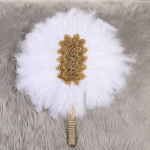 11 couleurs disponibles en stock, éventails à main en plumes de dinde nigériane teintes pour la décoration de mariage - Product Image 2