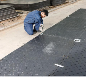 Plataformas Temporales de Alta Resistencia para Campos Petroleros y Mineros, Fabricadas con HDPE de Extrema Durabilidad, para Terrenos Blandos y Zonas Pantanosas - Product Image 5