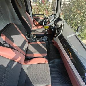 Grue montée sur camion Dongfeng équipée d'une grue de 12 tonnes, flèche longue à 5 sections, modèle universel pour les travaux d'ingénierie urbaine et rurale - Product Image 6