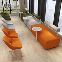 Canapé de restaurant moderne en pierre frittée ronde avec cadre en fer velours, durable, pour café