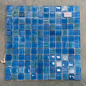 300*300mm <span class=keywords><strong>Carreaux</strong></span> de mosaïque en <span class=keywords><strong>verre</strong></span> <span class=keywords><strong>pour</strong></span> décoration murale intérieure Mosaïque de <span class=keywords><strong>verre</strong></span> <span class=keywords><strong>pour</strong></span> salle de bain - Product Image 2