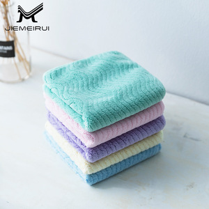 Serviette absorbante pour le visage Jiemeirui, 30x30 cm, motif ondulé, en polaire corail épaissie, pour usage général - Product Image 2