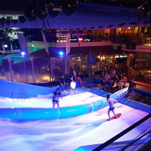 Simulateur de surf commercial d'intérieur à débit fixe pour parcs aquatiques et clubs de surf - Product Image 2