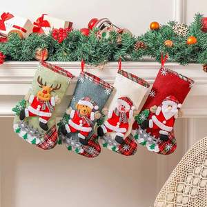 Coffret Cadeau de Noël avec Bouteilles d'Eau, Chaussettes, Bas, Bandeaux, Sac de Fête, Décoration, Accessoires de Vacances - Product Image 3
