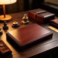 Présentoirs multicouches en bois massif écologique, formes personnalisées, socles carrés et octogonaux pour artisanat, bijoux et figurines