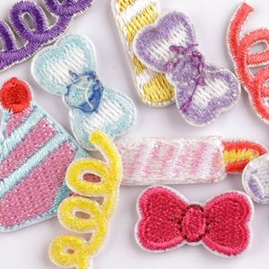 Parche termoadhesivo mini de bordado lindo con diseño de vela y gorro de cumpleaños de primavera para decoración de equipaje y bolsos - Product Image 2