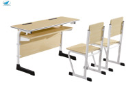 Offre Spéciale Moyen-Orient Asie Afrique Type MDF Table Top School Classroom Furniture Double Student Desk and Chairs Set
