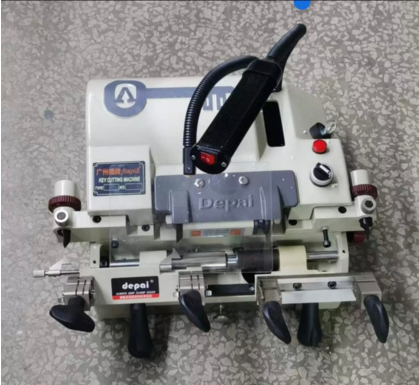 DEIPAI Locksmith Tools High Security Newest Professional Smart Automatic Key Duplicating Cutting Machine Model 100F1 Universal