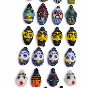 Accessoires décoratifs faits à la main en alliage de cuivre, expressions colorées, plaqué cuivre-palladium, pour la fabrication de bijoux, projets d'artisanat - Product Image 1