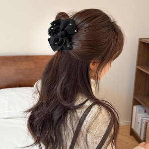 Pince à cheveux créative et populaire, design nœud noir, simple, luxe léger, tendance pour femme, vente en gros d'accessoires pour cheveux - Product Image 1