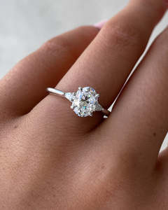 Joyería fina, trilogía ovalada de oro puro de 18 quilates, Diamante cultivado en laboratorio, compromiso, boda, Diamante solitario de 1,5 quilates para mujer, anillos de novia - Product Image 3