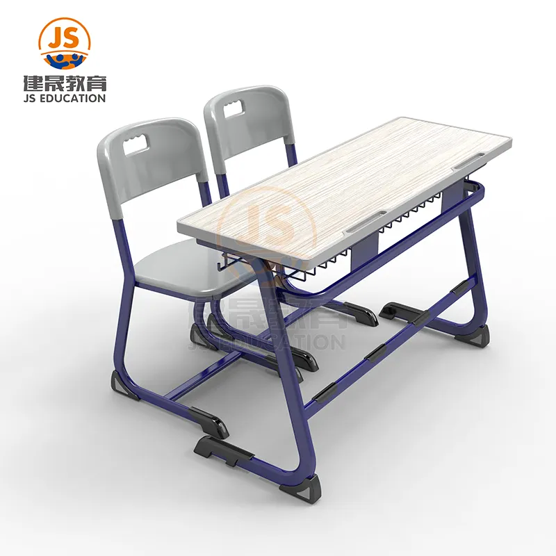 Geleneksel ve modern okul iki kişi kolej masa ve sandalye