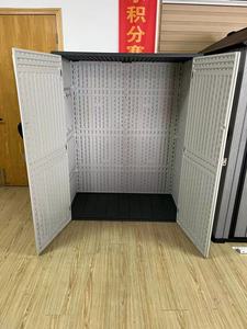 <span class=keywords><strong>Armoire</strong></span> <span class=keywords><strong>de</strong></span> <span class=keywords><strong>rangement</strong></span> extérieure en polyéthylène, abri <span class=keywords><strong>de</strong></span> <span class=keywords><strong>rangement</strong></span> vertical parfait <span class=keywords><strong>pour</strong></span> ranger les meubles <span class=keywords><strong>de</strong></span> patio, le vélo, les chaises <span class=keywords><strong>de</strong></span> plage et la tondeuse à gazon - Product Image 3