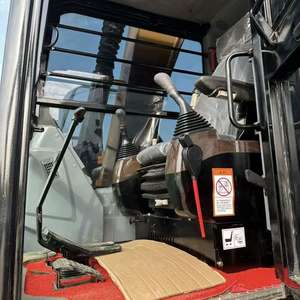 Excavatrice SANY SY305H d'occasion 95% neuve, 9,5 tonnes, avec pompe hydraulique, modèles SY95C SY125C SY305H SY365H SY335H, en promotion à <span class=keywords><strong>prix</strong></span> avantageux - Product Image 3