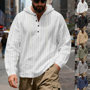 Sweat-shirt à capuche rayé pour homme, manches longues, détails boutonnés, nouvelle collection printemps-automne 2026, haut décontracté polyvalent - Product Image 6