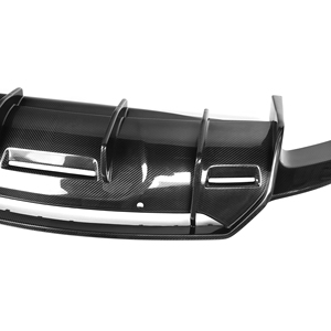 Diffuseur de pare-chocs arrière en fibre de carbone sèche de style V pour <span class=keywords><strong>Lamborghini</strong></span> <span class=keywords><strong>URUS</strong></span> 2019, diffuseur arrière <span class=keywords><strong>URUS</strong></span> - Product Image 4