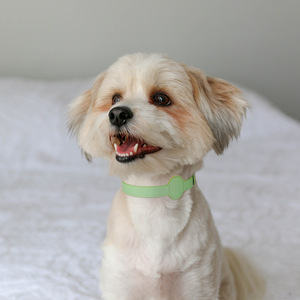 중국 제조업체 맞춤형 로고 고급스러운 우아한 조절 가능한 애완동물 PU 마이크로파이버 가죽 GPS 추적기 에어태그 고양이 강아지 목걸이 - Product Image 5