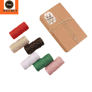 Carrete de cuerda de algodón de macramé de 2mm Rollred y White Bakers Twine Cuerda metálica para envolver regalos Decoración de Navidad - Product Image 1