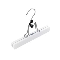 Logo personnalisé perruque extension de cheveux noir blanc cintre en bois avec crochet en métal Clip sac personnalisé extension de cheveux sac et cintre