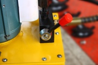 Cintreuse de tuyaux électrique hydraulique au meilleur prix de Chine avec support 23 tonnes et 6 matrices de cintrage jusqu'à 4 pouces Hongli HHW-4D