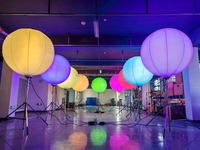Lumière de tour à LED RGB CW/WW 100W Airstar, décoration colorée pour événements, éclairage de scène