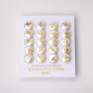 Pendientes de Perlas Redondas Hipoalergénicas al por Mayor, Pendientes de Botón de Acero Inoxidable con Baño de Oro de 14k, Joyería de Moda - Product Image 3