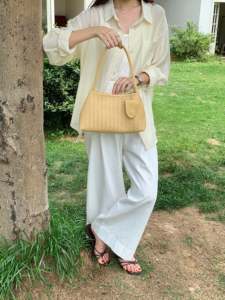 Custom Designed Woven Pattern <strong>Handbag</strong> Hobo <strong>Bag</strong> for Women Portable Zipper Closure <strong>Shoulder</strong> <strong>Bag</strong> with Sunglasses Clip and Necklace