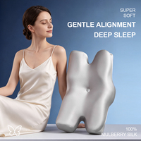 Oreiller ergonomique en mousse à mémoire de forme, forme papillon, avec repose-tête central et découpes latérales, idéal pour un soutien optimal pendant le sommeil