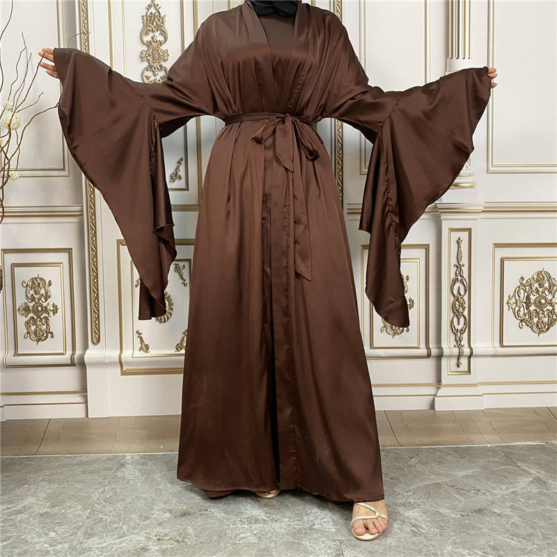 สีน้ำตาล