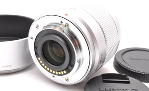 Pa nasonic สี่ในสาม25มม. สำหรับ F1.7ระบบเลนส์มาตรฐานโฟกัสเดี่ยวกล้องมิลเลอร์เลสเซ็นเซอร์ CMOS สีเงิน - Product Image 3