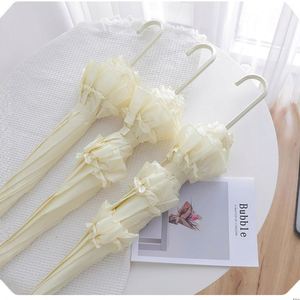 Parapluie de pluie vintage OEM en dentelle, style pagode, ouverture automatique, poignée à crochet, pour mariée, mariage, princesse, à volants, longue tige, pour femme - Product Image 4