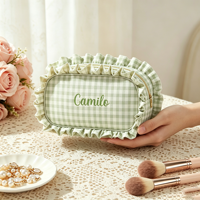 Trousse de maquillage zippée grande capacité, douce et durable, en tissu gingham avec décoration à volants, personnalisation du logo privé possible
