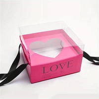 Boîte d'emballage de fleurs transparente de luxe avec logo personnalisé en gros, avec poignée en ruban, boîte cadeau transparente en argent métallique pour mariage