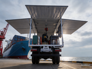 Camion <span class=keywords><strong>de</strong></span> service tout-terrain Isuzu robuste avec suspension renforcée pour les chantiers <span class=keywords><strong>de</strong></span> construction, véhicule d'entretien industriel - Product Image 3