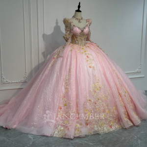 XS278 Hermoso Vestido de Noche Rosa Hada con Mangas Largas y Cola para Quinceañeras - Product Image 3