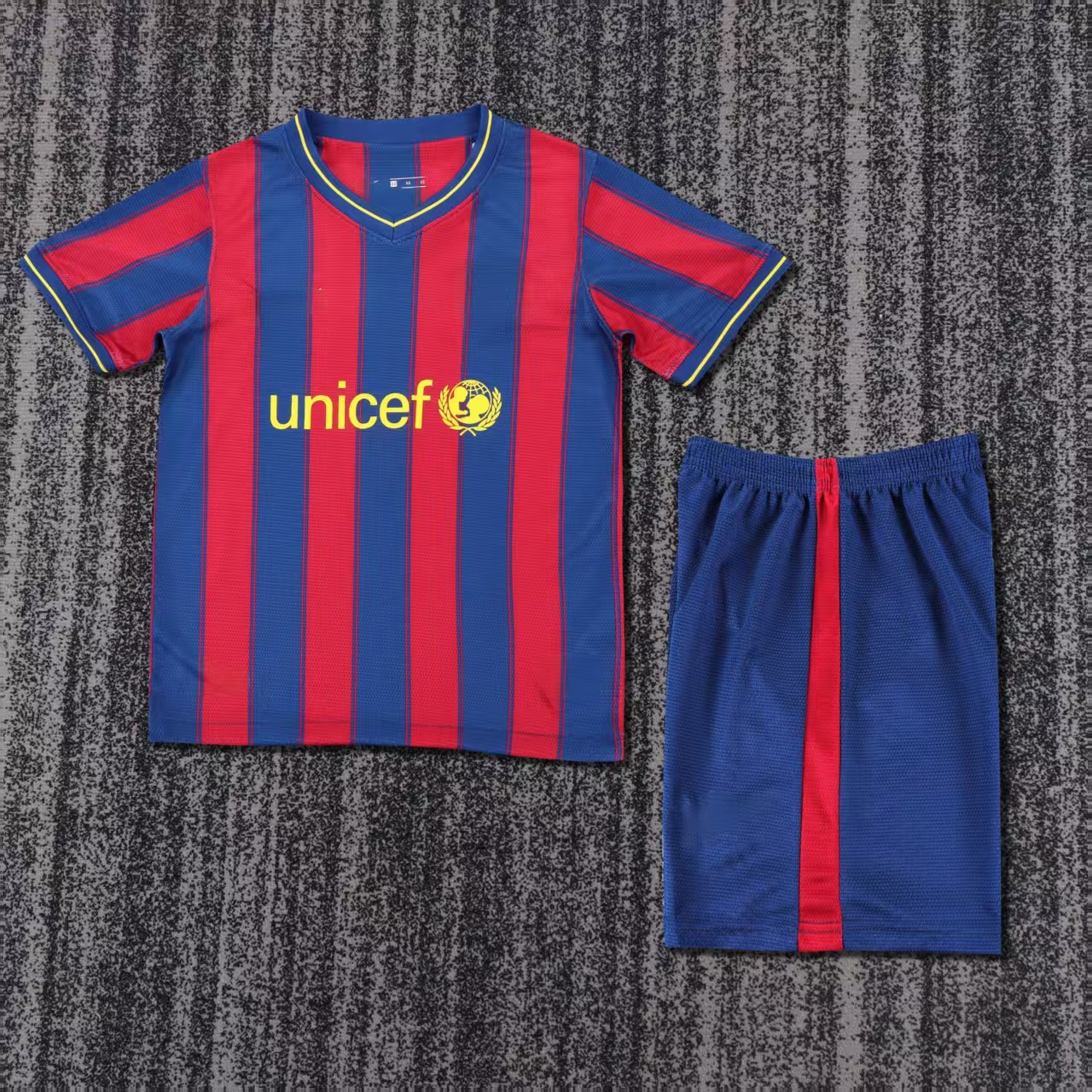 El rojo y azul del Barcelona en casa, temporada 09-10.