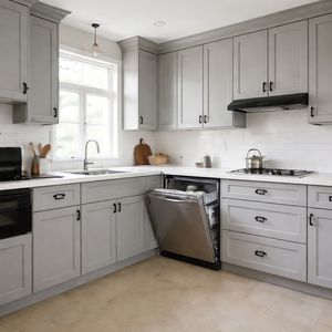 Armoires en chêne blanc de qualité supérieure, en bois massif, finition laquée, fermeture douce, unité modulaire pour villa de luxe en Amérique du Nord - Product Image 1