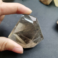 Pierre de cristal de cheveux de Quartz rutile naturel de haute qualité pierre brute de cristal de titane pour la guérison fabriqués à la main autres métiers de cristal