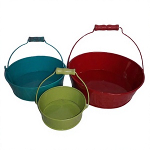 Planteur rond suspendu en fer coloré, Pot de fleurs avec poignée pour plantes d'intérieur et de jardin - Product Image 1